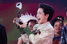 Trở thành Quán quân cuộc thi tại Nga, Đức Phúc được thưởng bao nhiêu tiền?