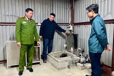 Hà Nội: Phát hiện cơ sở khoan giếng ngầm "chui" để sản xuất nước I-on kiềm