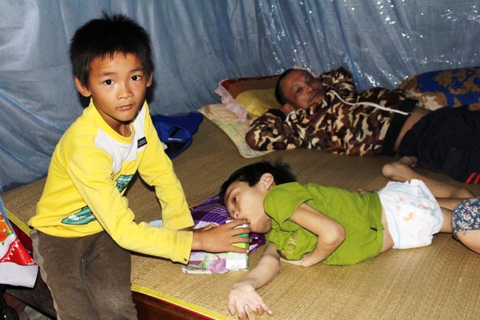 Số phận nghiệt ngã của người phụ nữ nhặt ve chai nuôi chồng, con bạo bệnh - 3 Số phận nghiệt ngã của người phụ nữ nhặt ve chai nuôi chồng, con bạo bệnh - 3