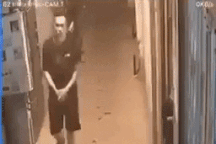 Cô gái trẻ ở Hà Nội trình báo hành vi của kẻ biến thái