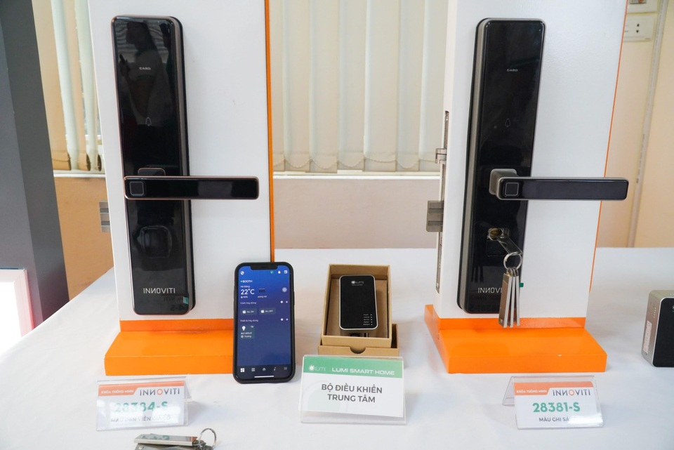 Lumi bắt tay Khóa Việt-Tiệp sản xuất khóa thông minh Make in Việt Nam - 4 Lumi bắt tay Khóa Việt-Tiệp sản xuất khóa thông minh Make in Việt Nam - 4