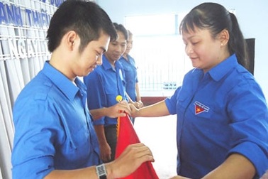 Thủ lĩnh thanh niên năng động thành... “ông bầu”