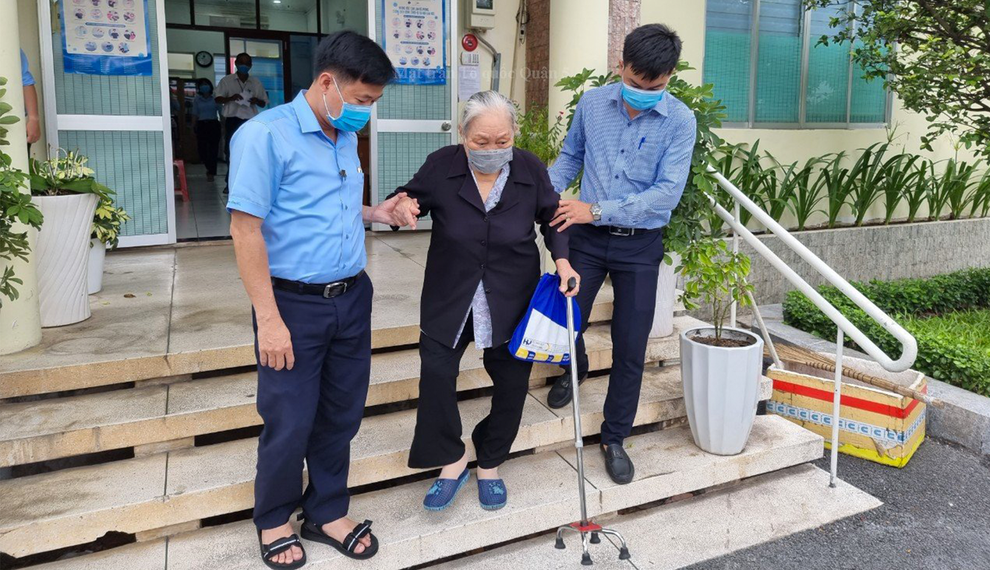 Tuần qua: Hơn 4.000 tỷ đồng góp Quỹ vắc xin, nhiều nơi nới lỏng giãn cách - 2 Tuần qua: Hơn 4.000 tỷ đồng góp Quỹ vắc xin, nhiều nơi nới lỏng giãn cách - 2