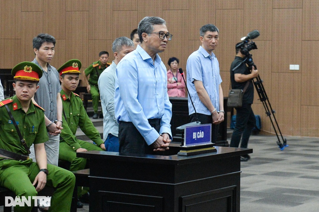 Cựu Thứ trưởng Hoàng Quốc Vượng: Một sai phạm hủy hoại danh dự cả gia đình - 2 Cựu Thứ trưởng Hoàng Quốc Vượng: Một sai phạm hủy hoại danh dự cả gia đình - 2