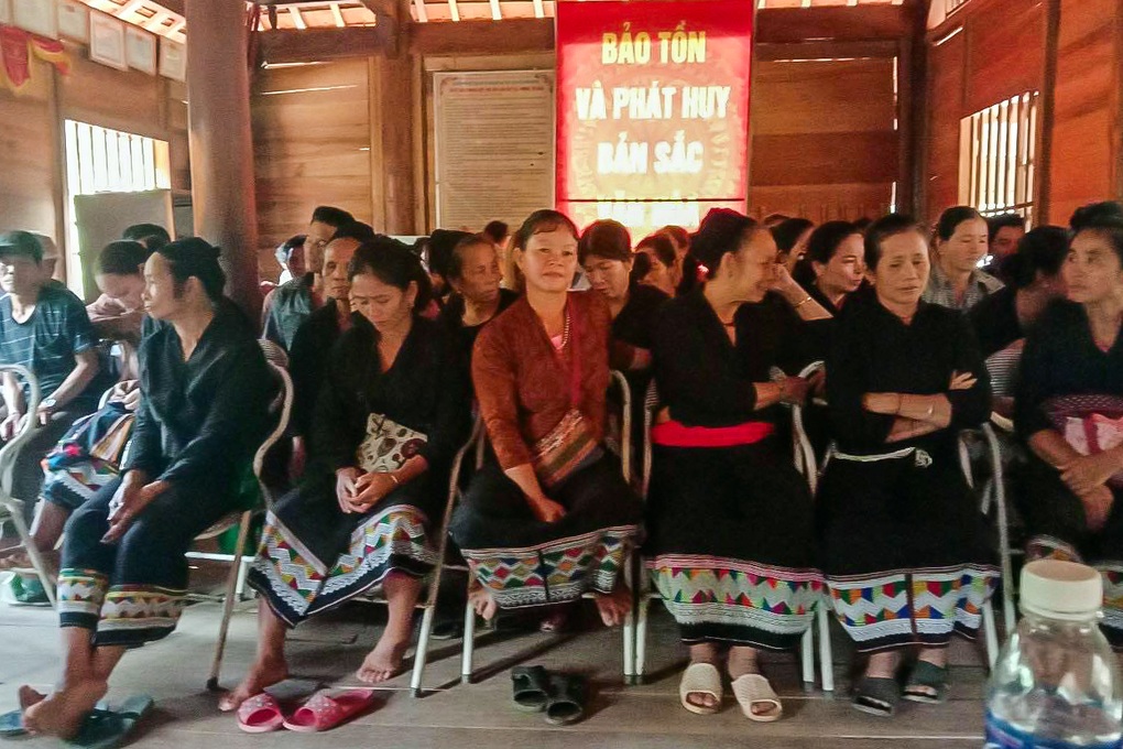 Sự thay đổi văn hóa của đồng bào rất ít người ở Nghệ An - 3 Sự thay đổi văn hóa của đồng bào rất ít người ở Nghệ An - 3