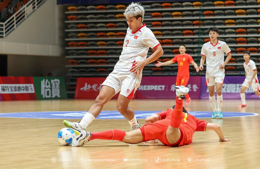 Báo Trung Quốc bình luận khi đội nhà thua đậm tuyển futsal Việt Nam - 1 Báo Trung Quốc bình luận khi đội nhà thua đậm tuyển futsal Việt Nam - 1
