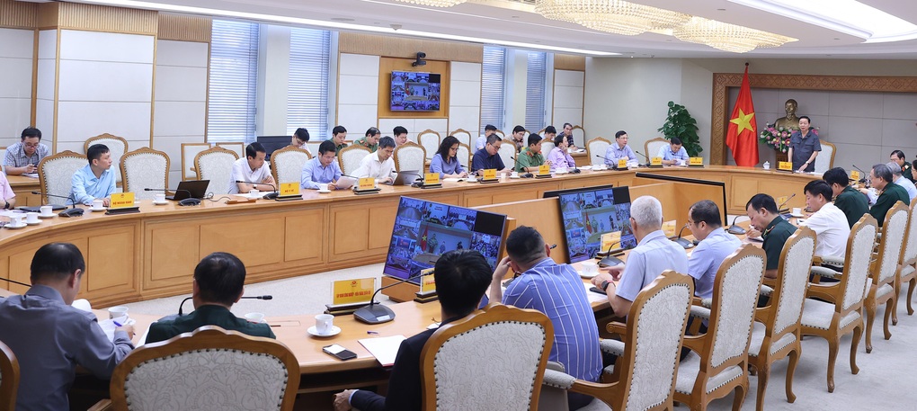 Bão chồng bão, Bualoi khả năng đi thẳng vào đất liền với tốc độ rất nhanh - 1 Bão chồng bão, Bualoi khả năng đi thẳng vào đất liền với tốc độ rất nhanh - 1