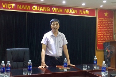 Trụ điện bê tông trộn đất: “Vi phạm hết sức nghiêm trọng!”