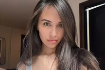 Hot girl Mỹ "yêu" hơn 1.000 chàng trai dù chưa từng gặp mặt