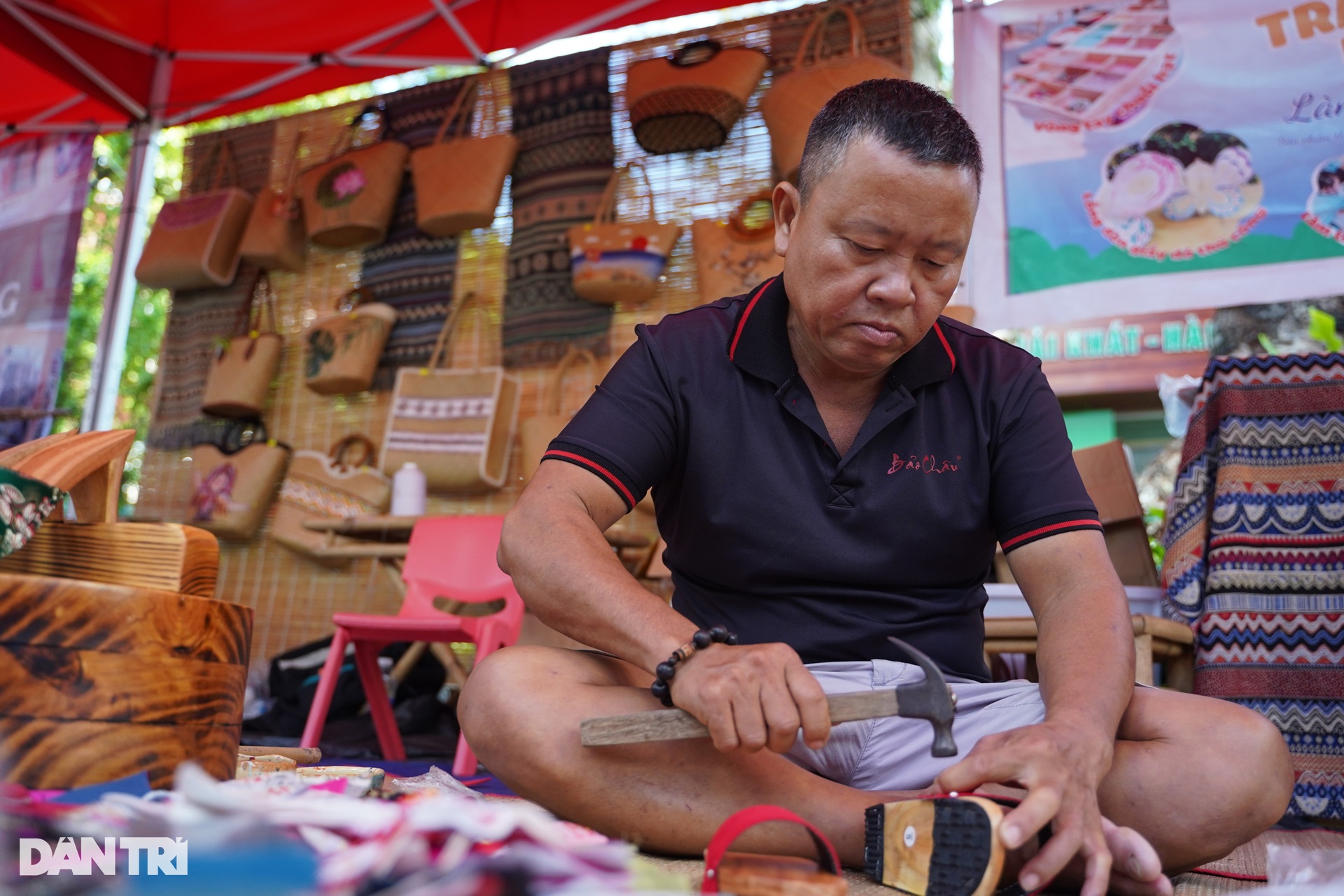 Tết Đoan Ngọ, hóa thân thành “nghệ nhân nhí” giữa lòng TPHCM - 9 Tết Đoan Ngọ, hóa thân thành “nghệ nhân nhí” giữa lòng TPHCM - 9