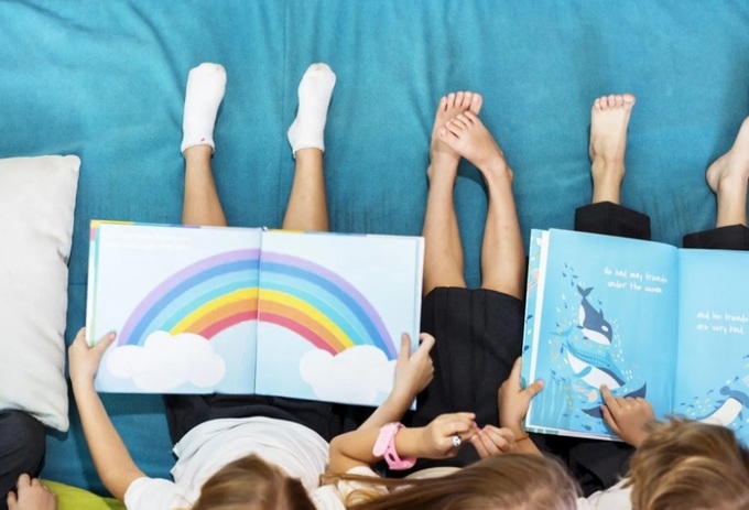 Bằng cách kết hợp các trò chơi vào các hoạt động học tập, bạn có thể giúp con mình trở nên gắn bó và hứng thú hơn với việc học. Ảnh: ITN