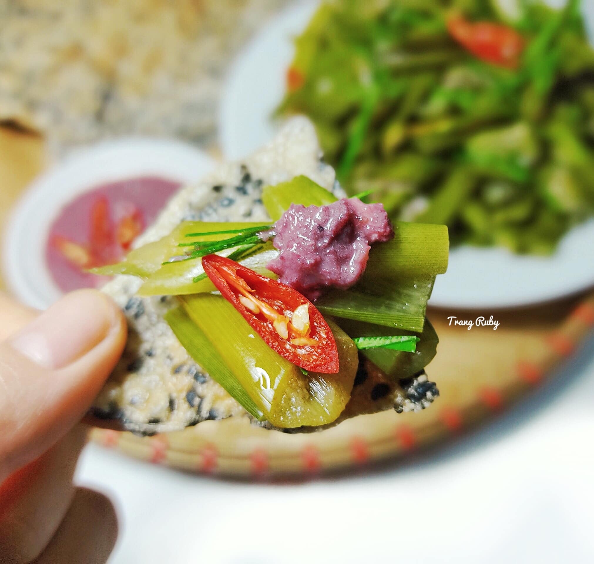 Món dọc mùng muối chua dai, giòn sần sật nức tiếng ở Nghệ An - 5 Món dọc mùng muối chua dai, giòn sần sật nức tiếng ở Nghệ An - 5