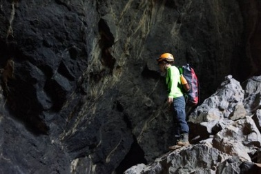 Dừng chân ở Hang Én