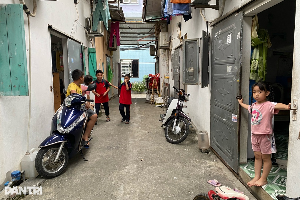 Không được tăng ca, nữ công nhân xin khất tiền trọ để đóng học cho con - 2 Không được tăng ca, nữ công nhân xin khất tiền trọ để đóng học cho con - 2