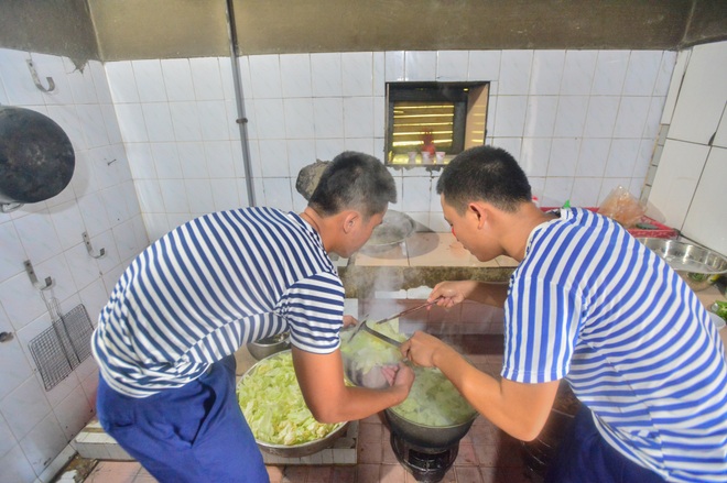 Sức sống mới ở quần đảo Trường Sa sau 45 năm giải phóng - 39 Sức sống mới ở quần đảo Trường Sa sau 45 năm giải phóng - 39