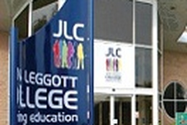 Du học Vương Quốc Anh - Gặp gỡ đại diện trường cao đẳng công lập John Leggott College
