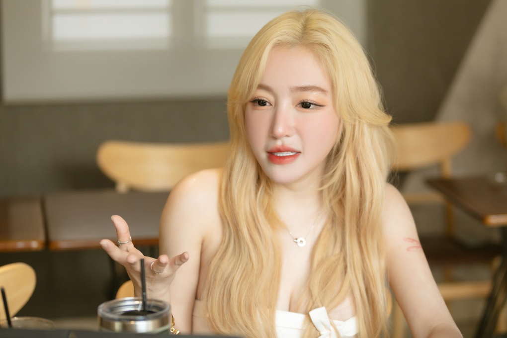 Elly Trần: Tôi không sợ đàn ông, nhưng không muốn chấp nhận ai lúc này - 1 Elly Trần: Tôi không sợ đàn ông, nhưng không muốn chấp nhận ai lúc này - 1