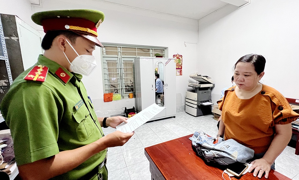 Hiệu trưởng và kế toán trường tiểu học hợp sức tư túi gần nửa tỷ đồng - 1 Hiệu trưởng và kế toán trường tiểu học hợp sức tư túi gần nửa tỷ đồng - 1