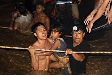 Bão Washi đổ bộ Philippines, gần 180 người chết