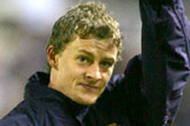 MU thất bại trước đội hạng Nhất