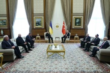 Chi tiết đặc biệt trong sắc lệnh của Ukraine cử phái đoàn đàm phán với Nga