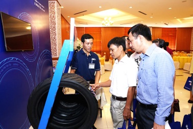 ­­­Lốp xe máy IRC - Trên từng cây số cùng người Việt