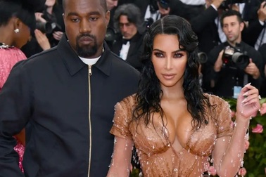 Kim Kardashian tiết lộ chồng bị rối loạn lưỡng cực