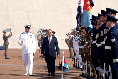 Australia bắn 19 loạt đại bác chào đón Thủ tướng Nguyễn Xuân Phúc