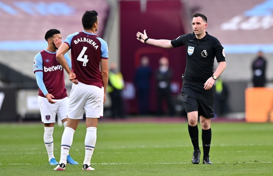 West Ham 0-1 Chelsea: Lingard tắt tiếng và chiếc thẻ đỏ tranh cãi - 4 West Ham 0-1 Chelsea: Lingard tắt tiếng và chiếc thẻ đỏ tranh cãi - 4