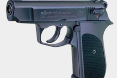 Học sinh lớp 5 tử vong do súng cướp cò