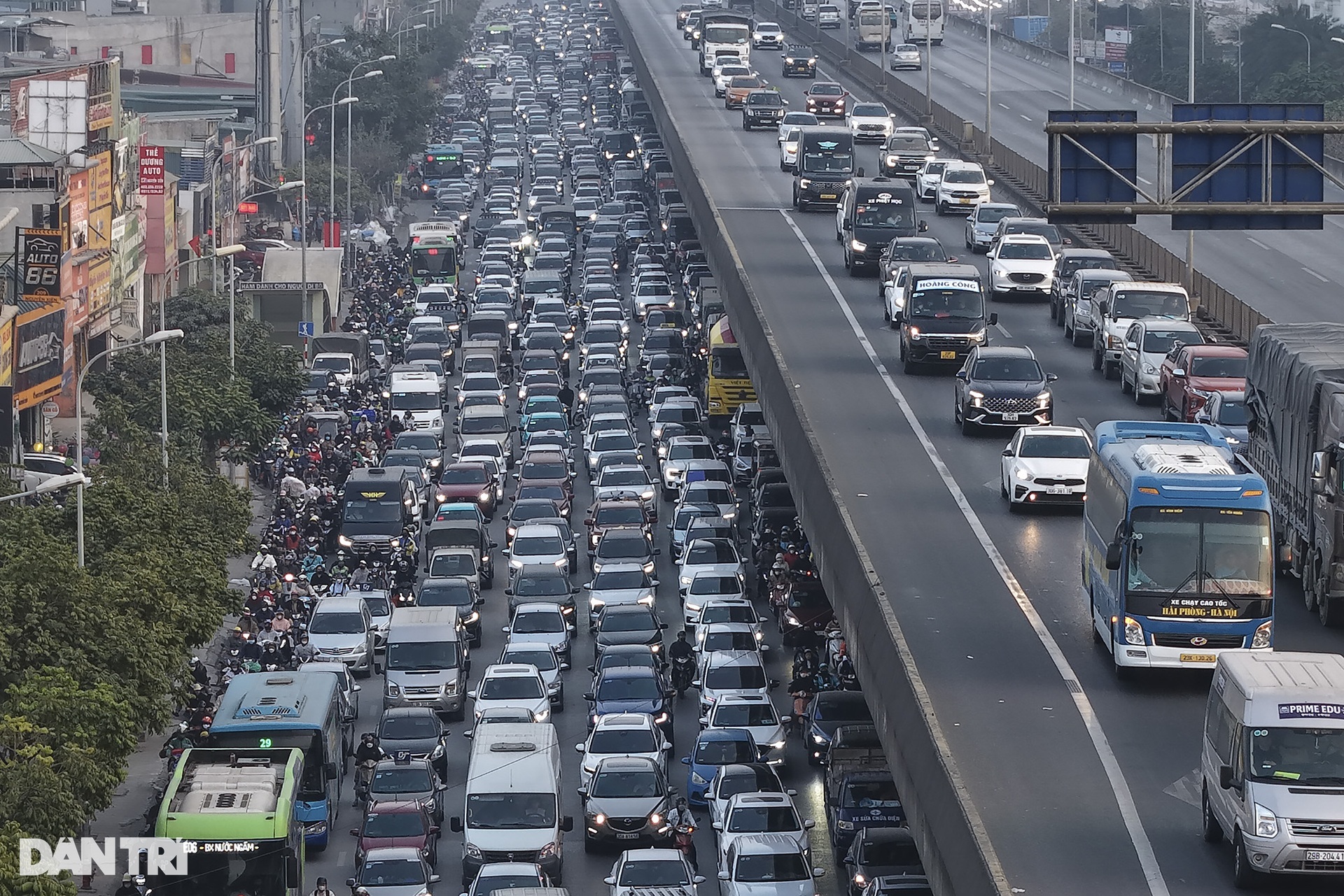 Bộ Xây dựng đề xuất áp tiêu chuẩn khí thải ô tô lưu hành theo khu vực - 1