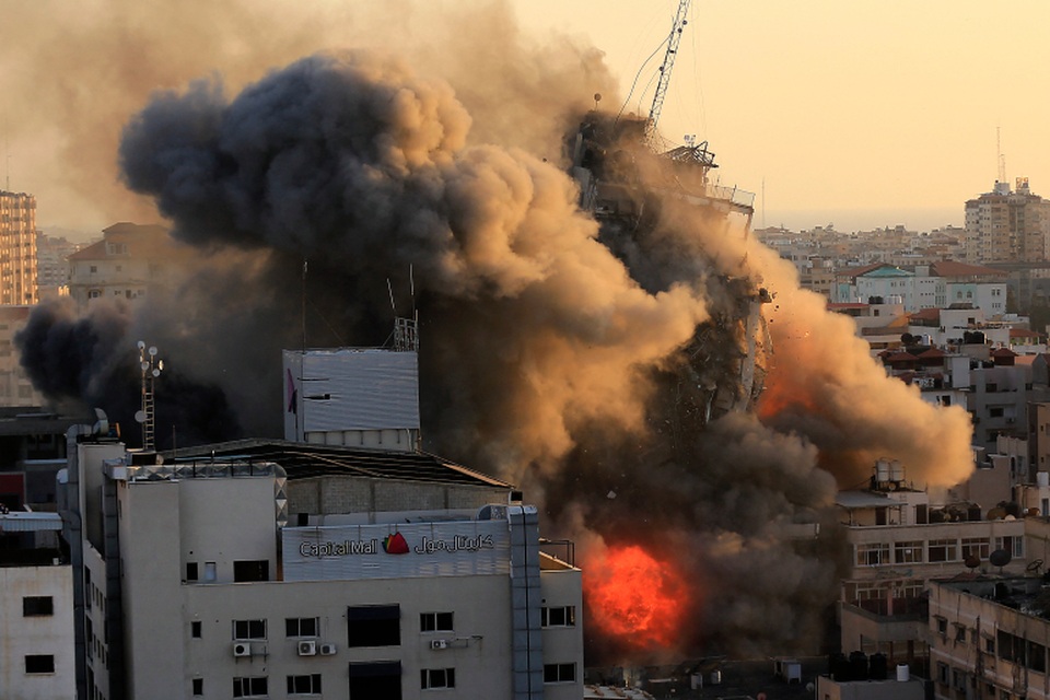 Chiến sự Gaza: Hơn 1.500 tên lửa cày nát khu vực, gần 70 người chết - 1 Chiến sự Gaza: Hơn 1.500 tên lửa cày nát khu vực, gần 70 người chết - 1