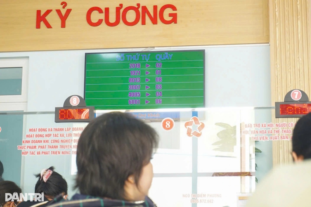 Xử lý hồ sơ thuận lợi hơn trong ngày thứ 3 chạy thử chính quyền xã mới - 2 Xử lý hồ sơ thuận lợi hơn trong ngày thứ 3 chạy thử chính quyền xã mới - 2