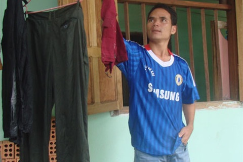 Người cha sống trong rừng 40 năm là bộ đội chính quy