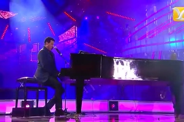 Lionel Richie biểu diễn cuốn hút