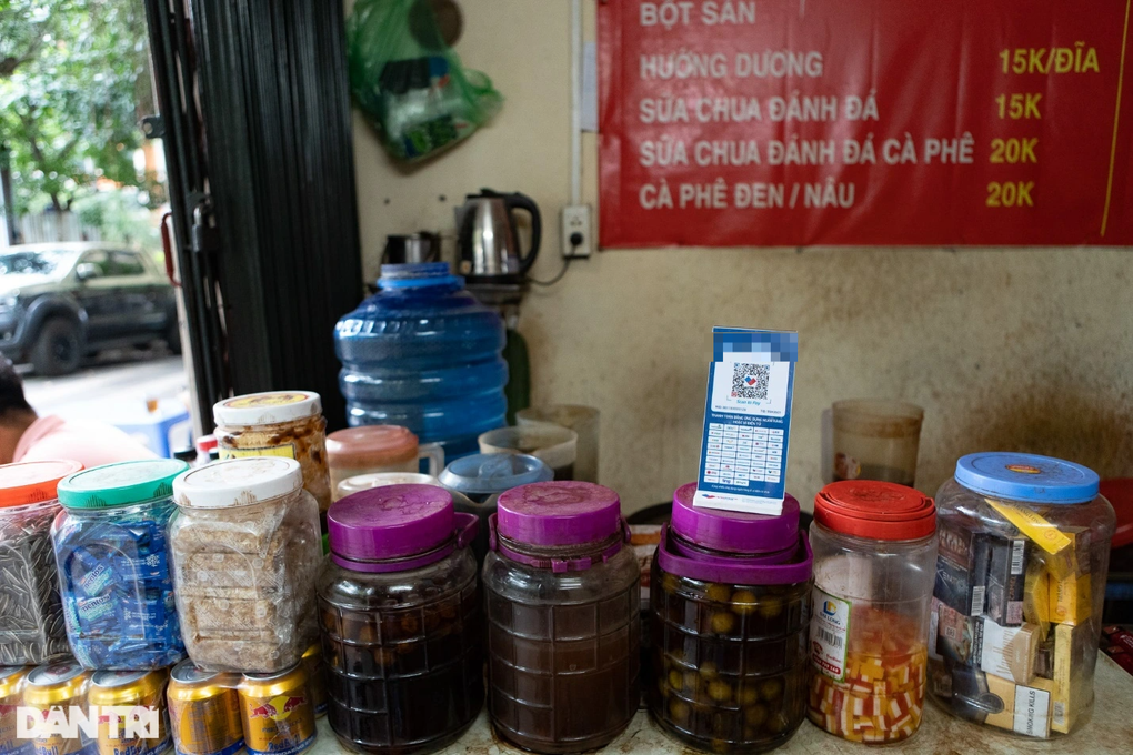 Trà đá thời 4.0: Bà chủ Hà Nội trang bị cả QR để khách thanh toán - 1 Trà đá thời 4.0: Bà chủ Hà Nội trang bị cả QR để khách thanh toán - 1