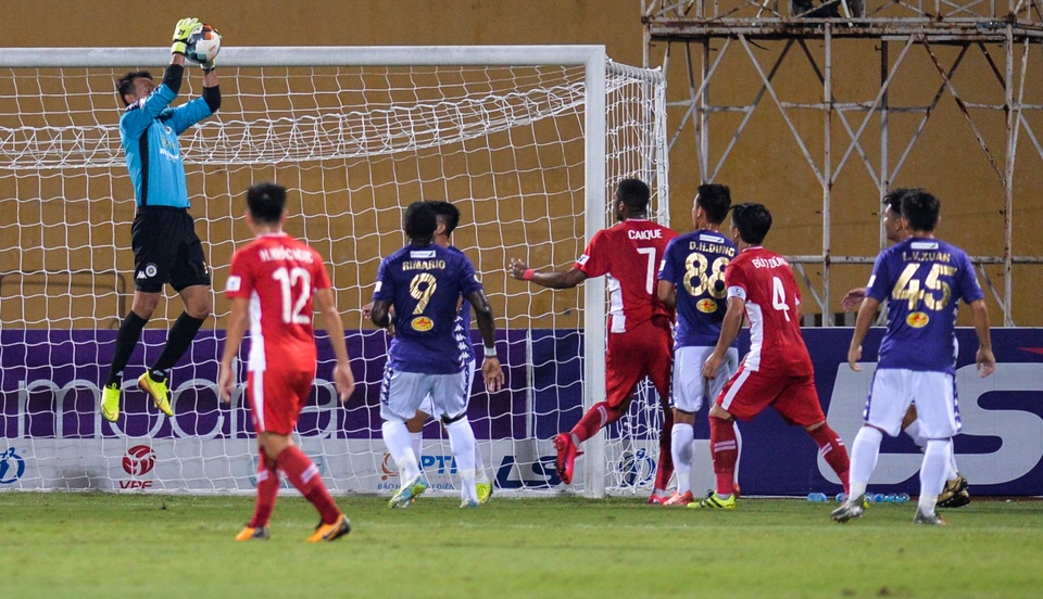 Bóng đá Việt Nam trong năm 2021 sẽ về đích thành công - 2