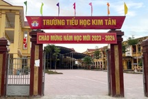 Một trường tiểu học ở Hải Dương trả lại tiền phụ huynh do thu sai