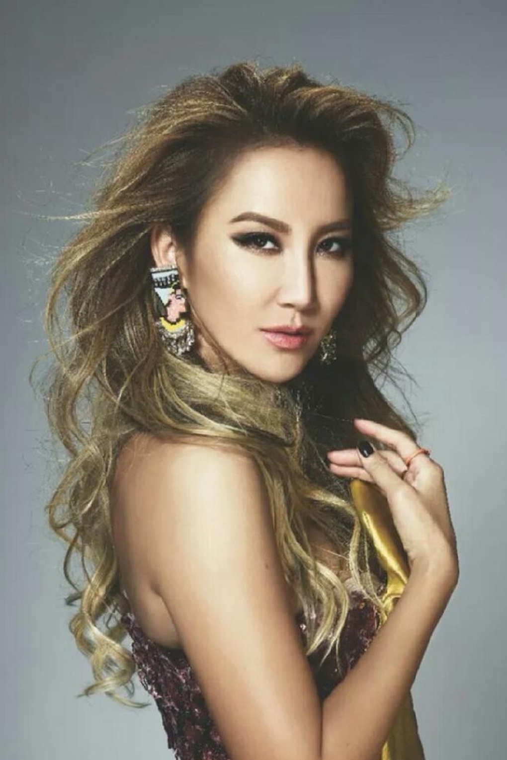 Góc khuất bất hạnh của Coco Lee: Trầm cảm nặng, hôn nhân rạn nứt - 1 Góc khuất bất hạnh của Coco Lee: Trầm cảm nặng, hôn nhân rạn nứt - 1