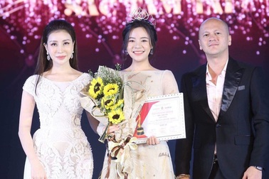 Hoa hậu Lam Cúc rạng ngời đêm tôn vinh “Nữ doanh nhân Sắc- Tâm- Tài 2018”