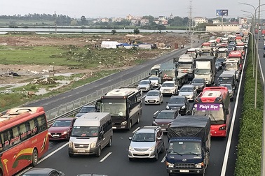 Chủ tịch Hà Nội: Nối đường 70 với cao tốc Pháp Vân - Cầu Giẽ để giảm ùn tắc