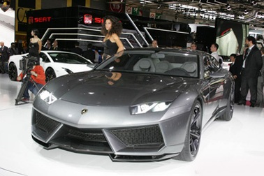 Lamborghini cân nhắc sản xuất xe 4 cửa