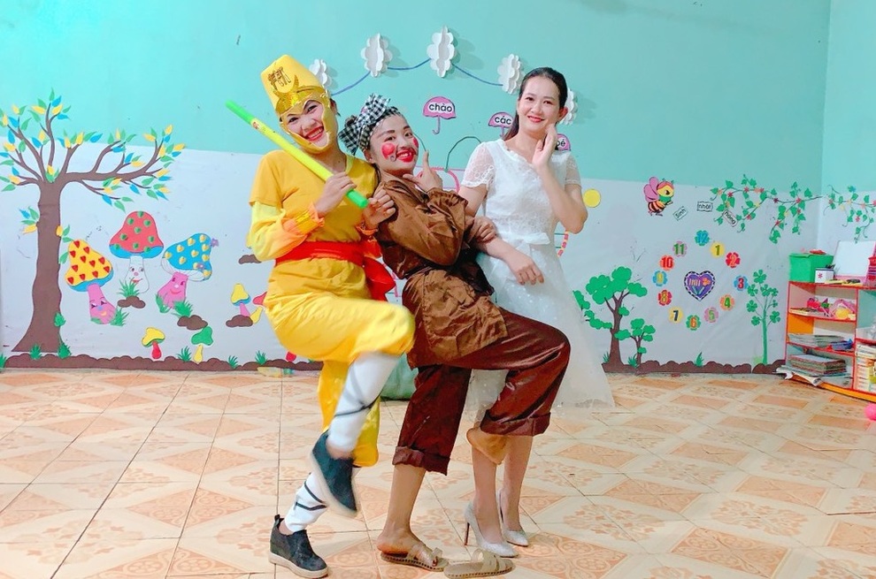 Học sinh mầm non miền núi vui Trung thu qua tivi - 3 Học sinh mầm non miền núi vui Trung thu qua tivi - 3