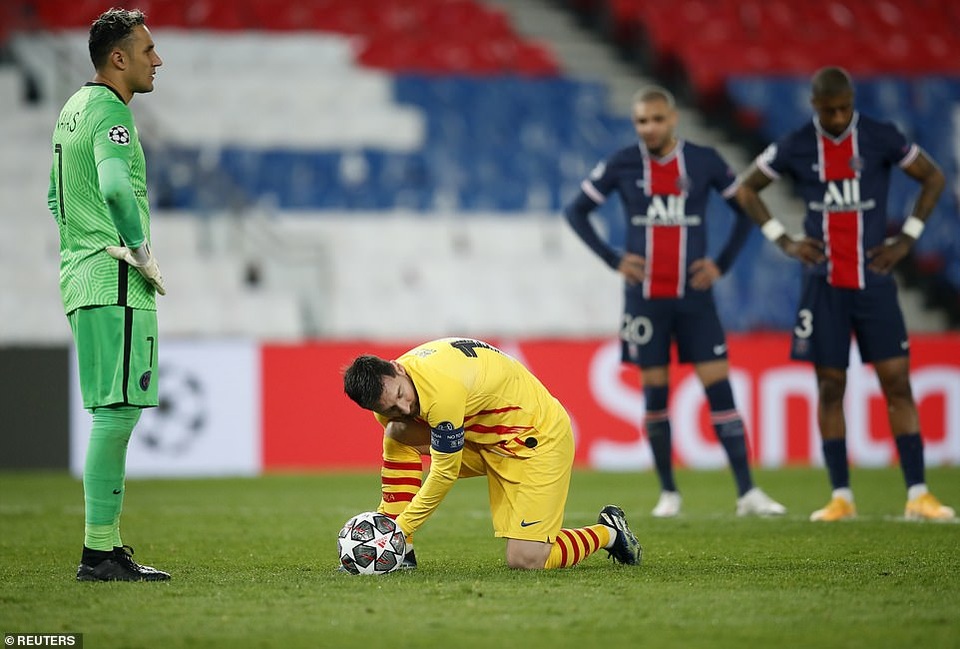 PSG 1-1 Barcelona: Messi ghi bàn và đá hỏng phạt đền - 8 PSG 1-1 Barcelona: Messi ghi bàn và đá hỏng phạt đền - 8
