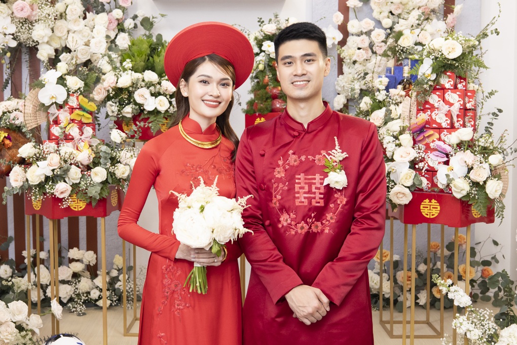 Lộ diện chồng doanh nhân của Á hậu Thùy Dung và dàn phù dâu toàn mỹ nhân - 2 Lộ diện chồng doanh nhân của Á hậu Thùy Dung và dàn phù dâu toàn mỹ nhân - 2
