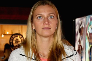 Bị tấn công bằng dao, kiều nữ tennis may mắn thoát chết