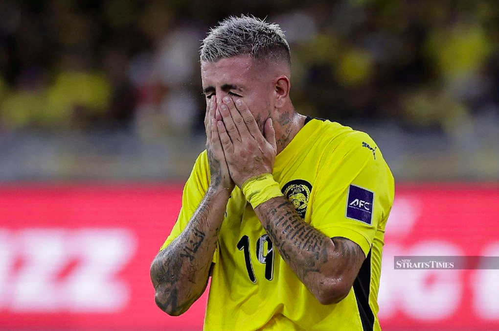 Cầu thủ nhập tịch Malaysia bị đội bóng Colombia cắt hợp đồng - 1