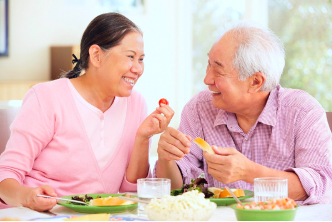Sống hạnh phúc: Lá bùa hộ mệnh cho những người lớn tuổi - 2 Sống hạnh phúc: Lá bùa hộ mệnh cho những người lớn tuổi - 2