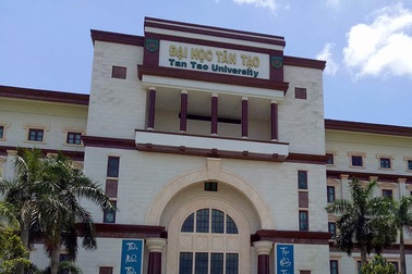 Trường ĐH Tân Tạo: 3 năm 8 lần điều chỉnh học phí