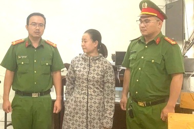 “Nữ quái” lừa làm sổ đỏ để chiếm đoạt của nạn nhân hàng trăm triệu đồng